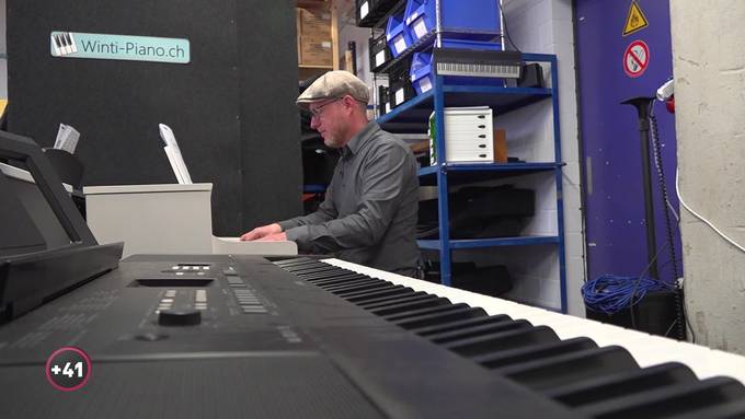 Corona als Chance: Dieser Mann wurde vom Banker zum E-Piano-Vermieter
