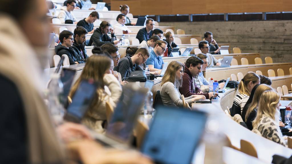 Für rund 1400 Studierende pro Jahr: Kanton St.Gallen erhöht Stipendien