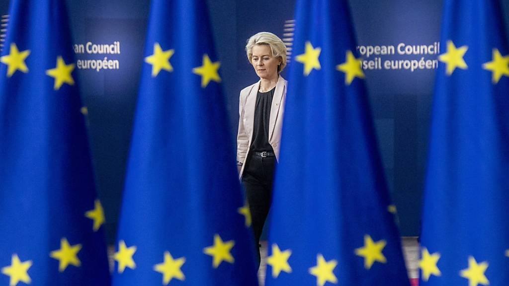 EU-Kommissionspräsidentin Ursula von der Leyen beim EU-Gipfel in Brüssel. Foto: Hatim Kaghat/Belga/dpa