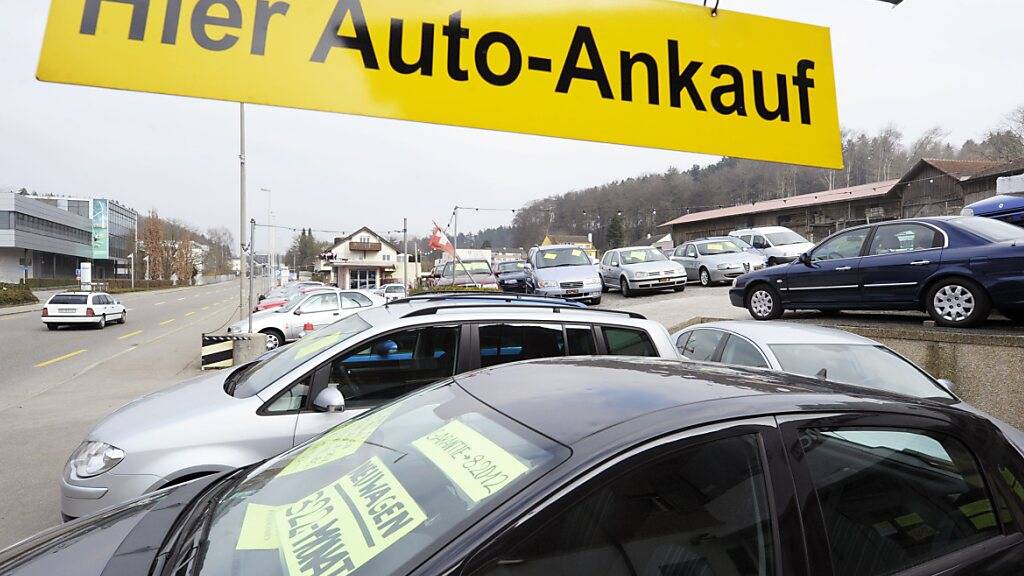 Der Steuerwert eines Autos liegt im Kanton Luzern im Jahr des Kaufs bereits 30 Prozent unter dem Kaufpreis. (Symbolbild)