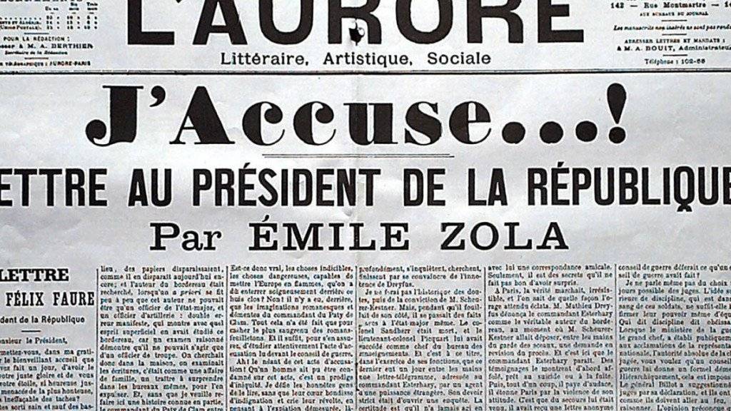 Eines der Ausstellungsstücke in Paris: Die Titelseite der Zeitung «L'aurore» mit dem berühmten Brief von Émile Zola. (Archiv)
