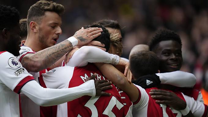 Arsenal siegt weiter, Manchester City gewinnt Derby