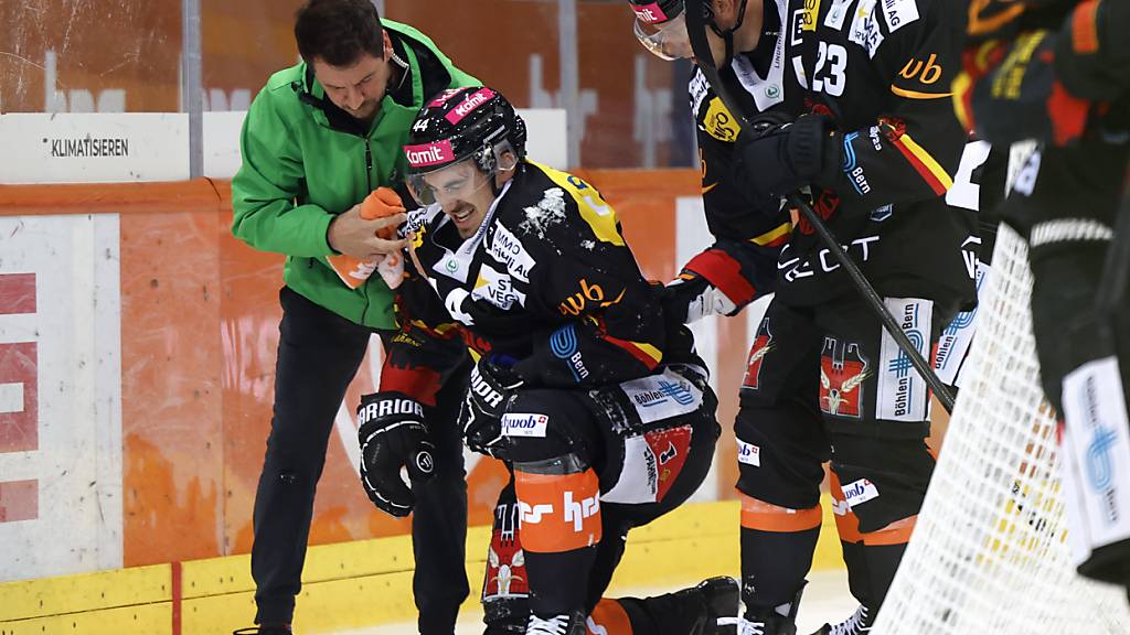 SC-Bern-Verteidiger Samuel Kreis fällt mit einer Verletzung am Oberkörper länger aus