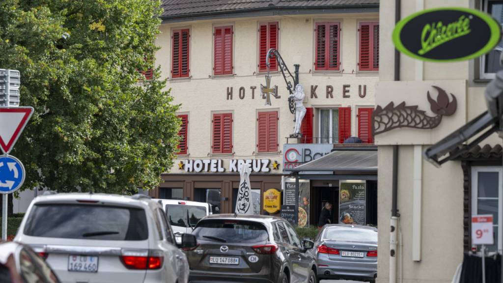 Die Zahl der Übernachtungen in Schweizer Hotels ging gegenüber dem Vorjahresmonat zurück. (Symbolbild)