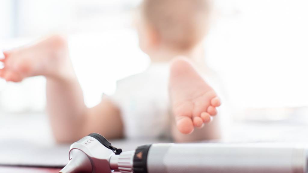 In einigen Kantonen ist die Dichte an Kinderärztinnen und Kinderärzten deutlich höher als in anderen. (Symbolbild)