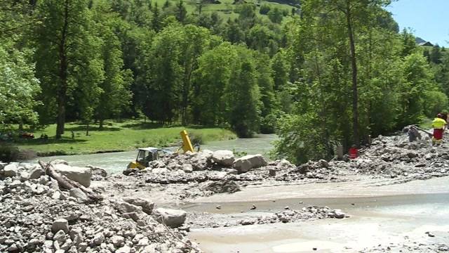 Gesteinsbrocken legen Oberwil lahm