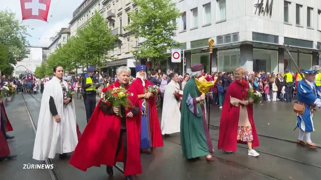 Zünfte, Ehrengäste und viele Zuschauer: Das sind die Highlights des Sechseläuten-Umzugs