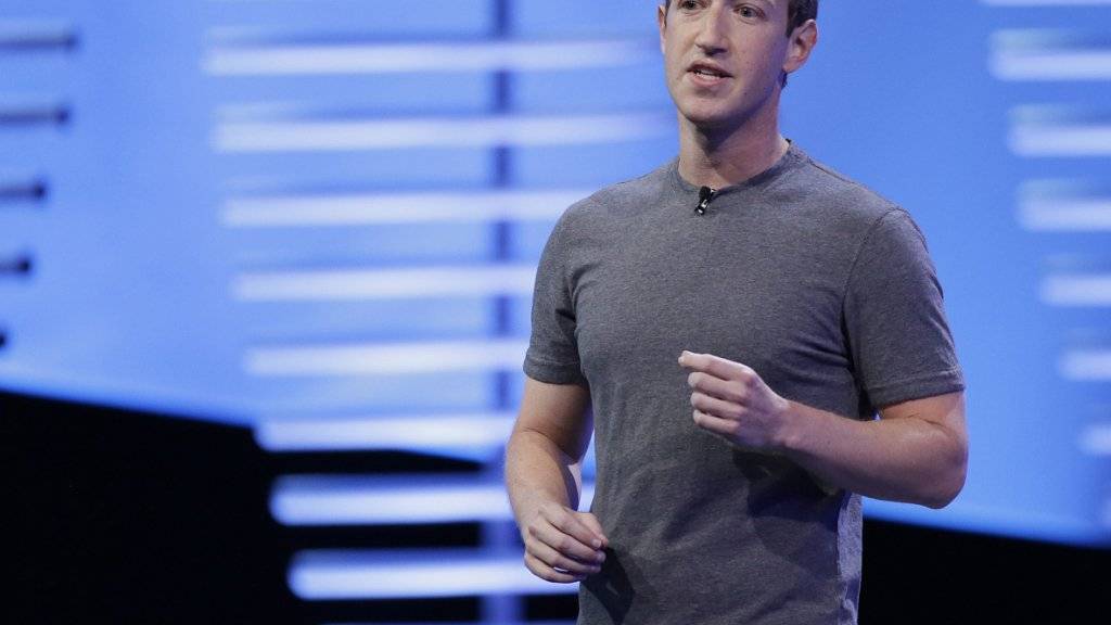 Investorenstreit: Der Mitbegründer und Konzernchef von Facebook, Mark Zuckerberg, gibt seine Pläne auf, Einfluss über eine spezielle Aktienkonstruktion zu sichern. (Archivbild)