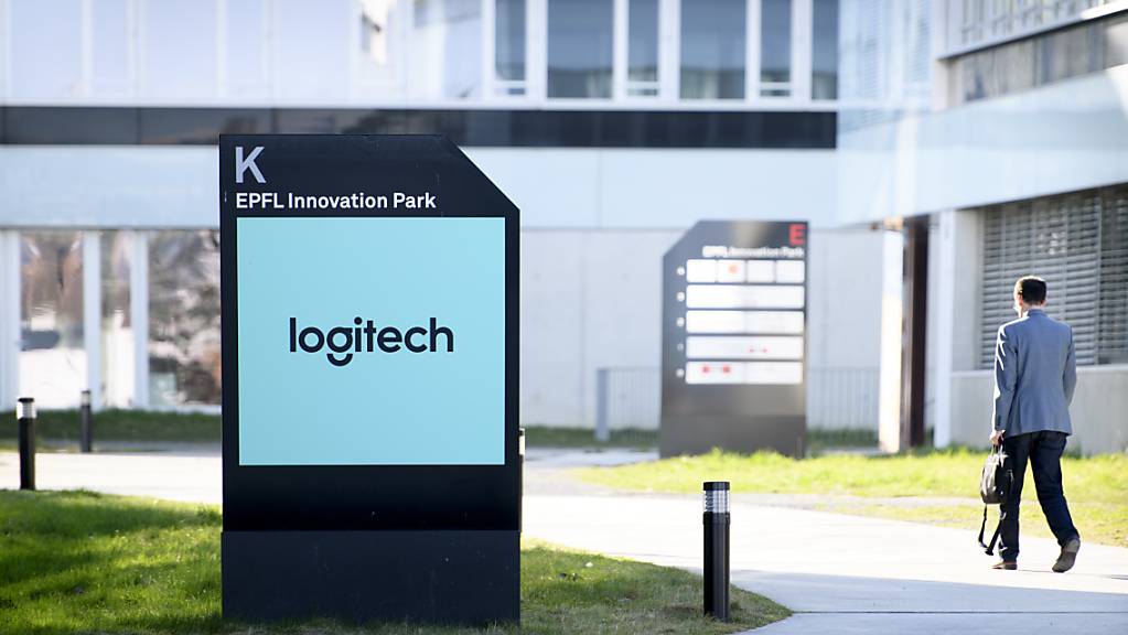 Der Westschweizer Logitech-Konzern, der vor allem für seine Computermäuse bekannt ist, zu dem aber auch Unternehmen wie Ultimate Ears gehören, ist in den wichtigsten Schweizer Aktienindex SMI aufgestiegen. Weil im Homeoffice Computerzubehör gefragt war, verzeichnete Logitech 2020 einen Umsatzsprung.