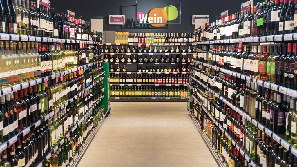 «Sauerei der Migros-Leitung»: So reagieren Kunden auf den Alkoholverkauf