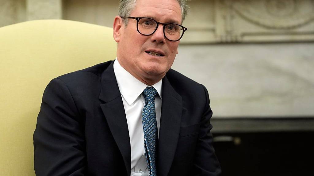 Der neue britische Premierminister Keir Starmer sichert der Ukraine langfristig Unterstützung zu. Foto: Evan Vucci/AP