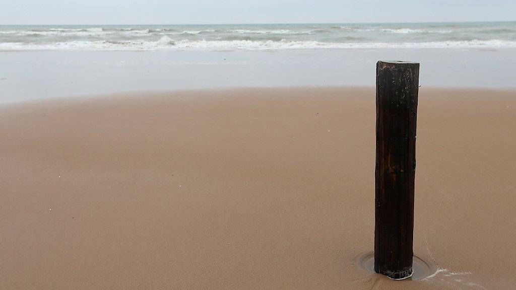 Auf jedem Sandkorn im Meer leben bis zu 100'000 Bakterien. (Symbolbild)