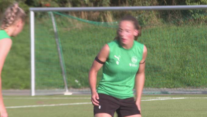 Zwischen Hobelbank und Fussballplatz: Toggenburgerin macht Schreinerlehre und kickt beim FCSG