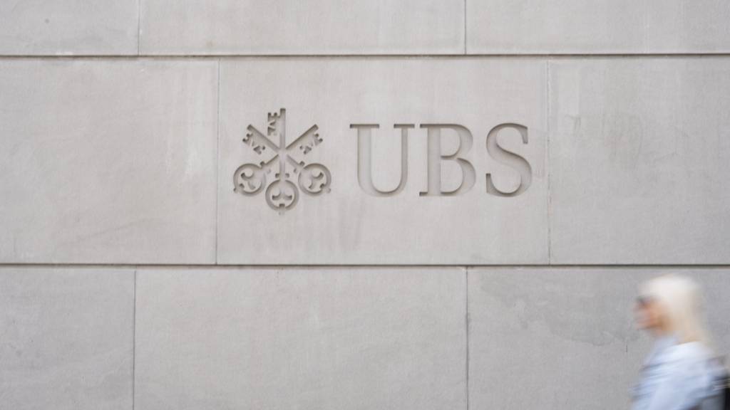 Die UBS hat im dritten Quartal mehr verdient und Fortschritte bei der CS-Integration gemacht. (Archivbild)