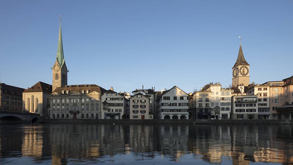 Der Stadtrat will den Kirchen in Zürich keine Vorschriften zum Geläut machen. (Archivbild)