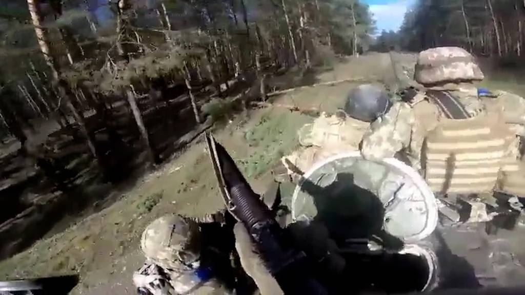 Bodycam filmt Hinterhalt auf ukrainische Patrouille