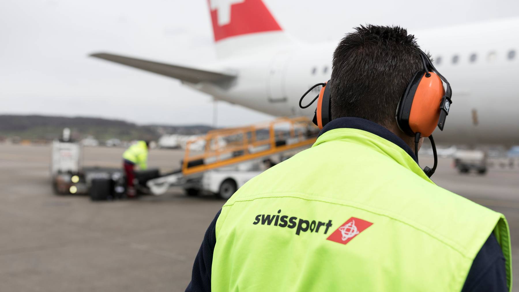 Das Unternehmen Swissport bietet Dienstleistungen für Flughäfen und Fluggesellschaften in der ganzen Welt.