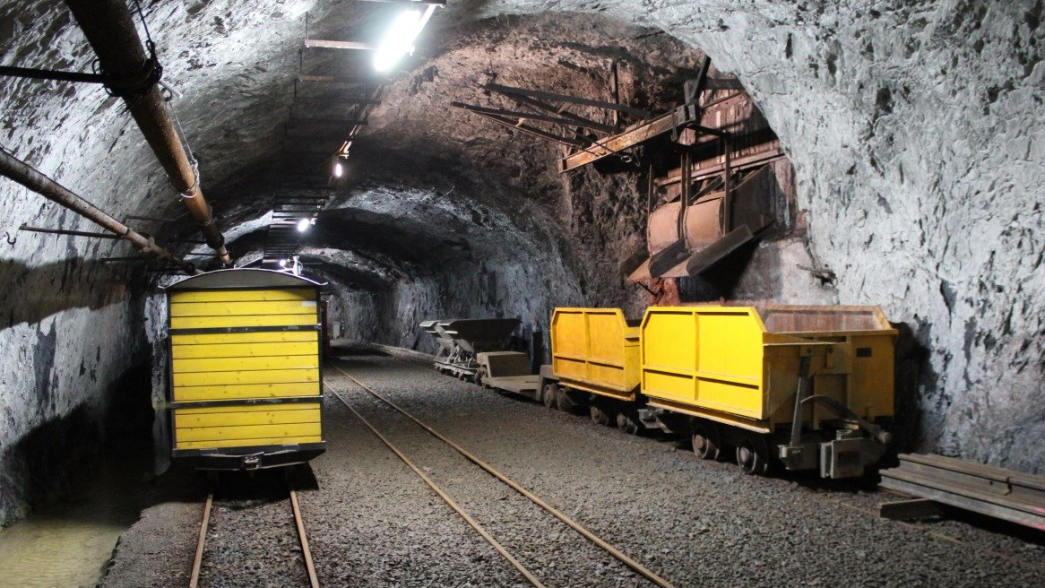 bergwerk-gonzen.ch