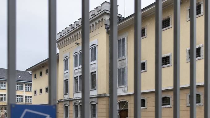 Gefängniszelle angezündet: Kein amtlicher Anwalt für Bieler Insassen