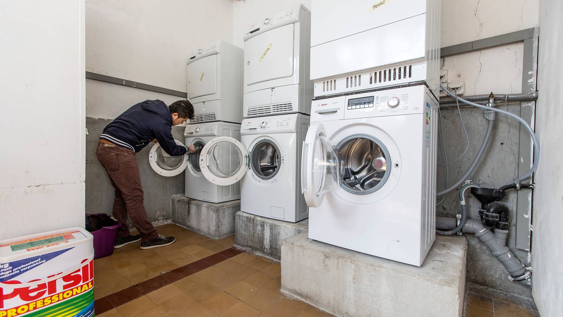 Die gemeinsame Waschmaschine sorgt bei einem Fünftel der Nachbarn für Ärger.