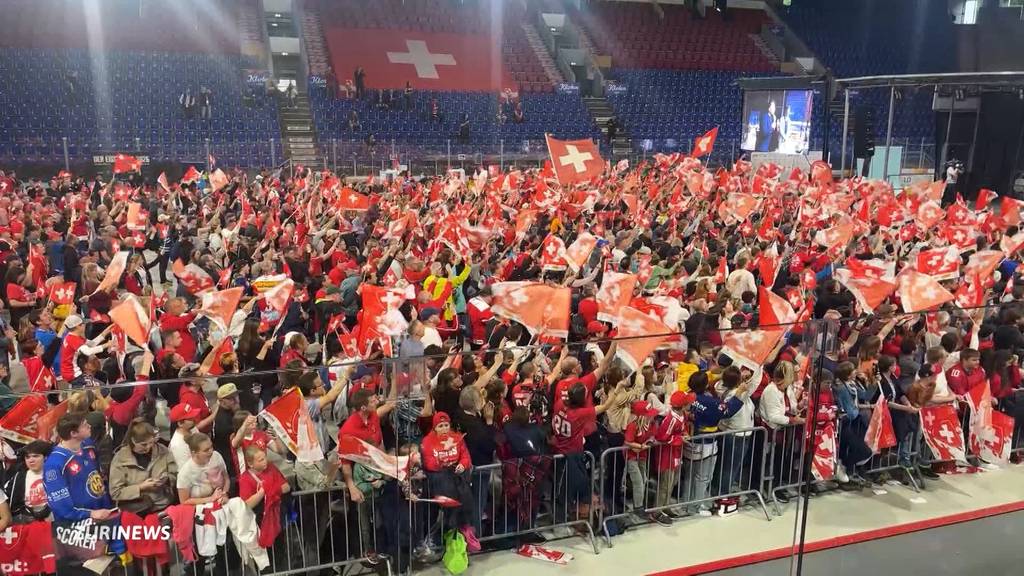 Verpasster WM-Titel: Hockey-Nati in Kloten trotzdem feierlich empfangen