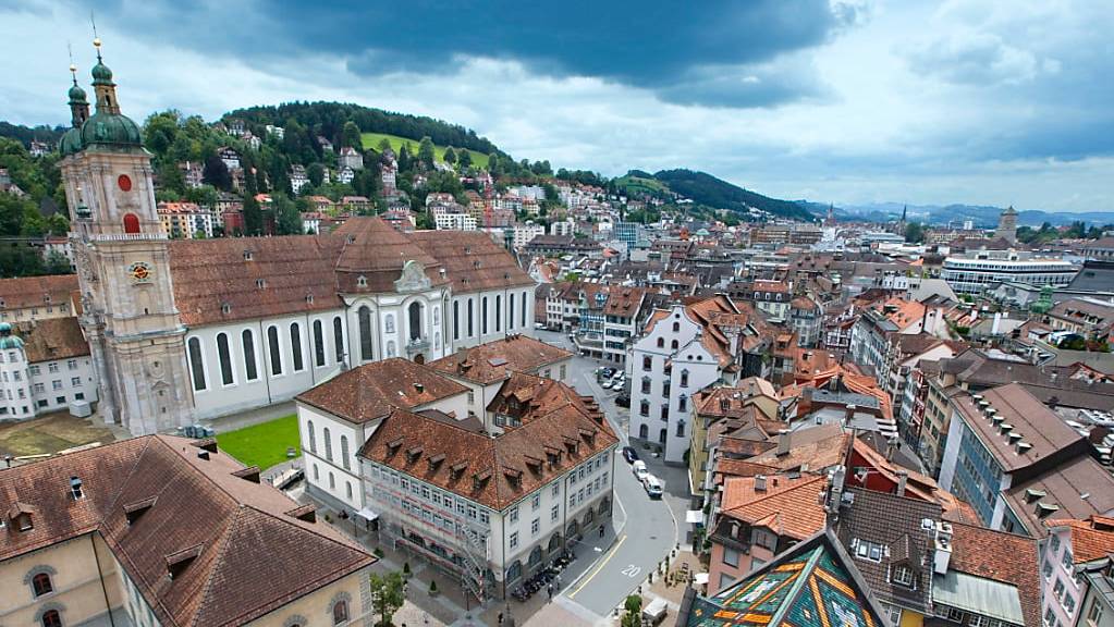Der Stiftsbezirk mit der Kathedrale soll eines der vollausgebauten Zentren der Katholischen Kirche in der Stadt St. Gallen bleiben. (Archivbild)