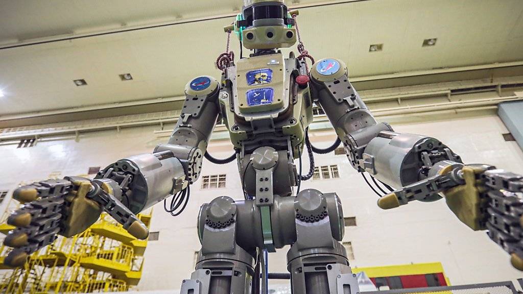 Der humanoide Roboter Fedor soll die Astronauten auf der Internationalen Raumstatin ISS unterstützen. (Foto: Internetseite der Russian State Space Corporation ROSCOSMOS via EPA)