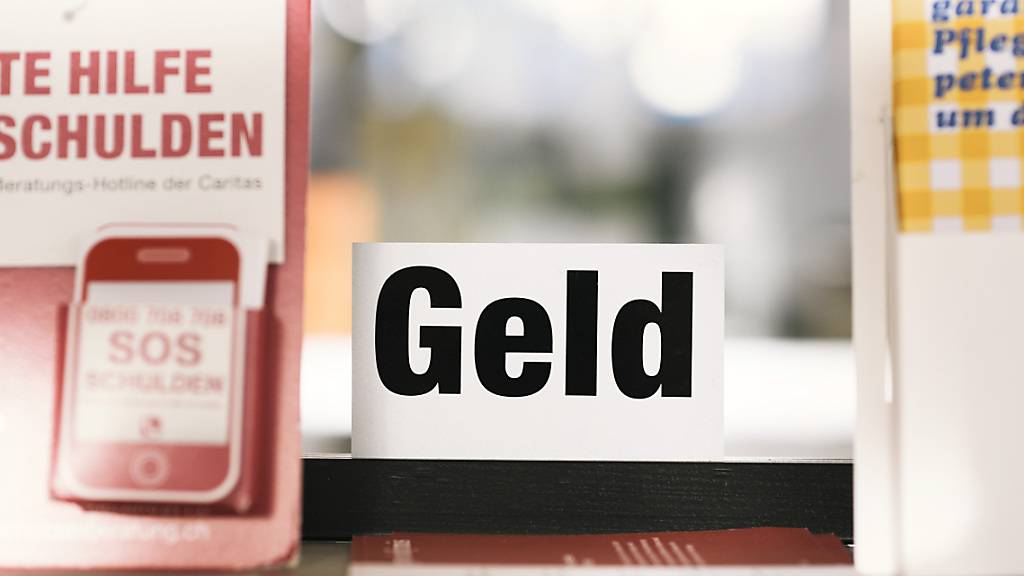 Die Stadt Winterthur verzeichnet einen deutlichen Rückgang bei den Sozialhilfekosten - unter anderem weil der Kanton sich stärker daran beteiligt. (Symbolbild)