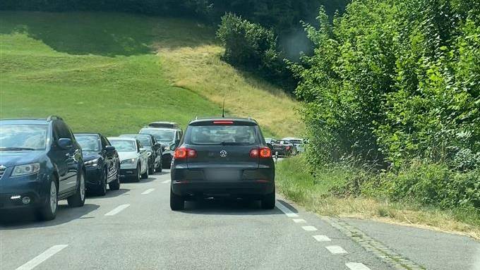 Der Verkehr zwischen Interlaken und Spiez staute sich auf den Landstrassen.