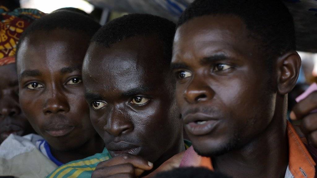 Fast 45'000 Burundier haben seit der Krise 2015 in ihrer Heimat im Kongo Zuflucht gefunden. Weil sie der Kongo nun zurückschicken will, kam es zu Zusammenstössen mit der Armee. Über 30 Menschen starben. (Archivbild)