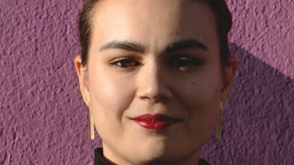 Marie-France Lombardo ist Co-Verlegerin bei Edition Moderne. Der Zürcher Comic Verlag hat ein erfolgreiches Crowfunding hinter sich. Doch für eine Zukunft als unabhängiger Verlag sind langfristig weitere kreative Ideen gefragt.