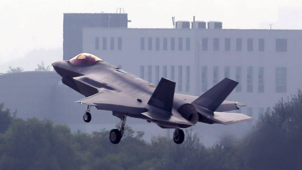 Neuer Kampfjet ist lauter als der alte F/A-18