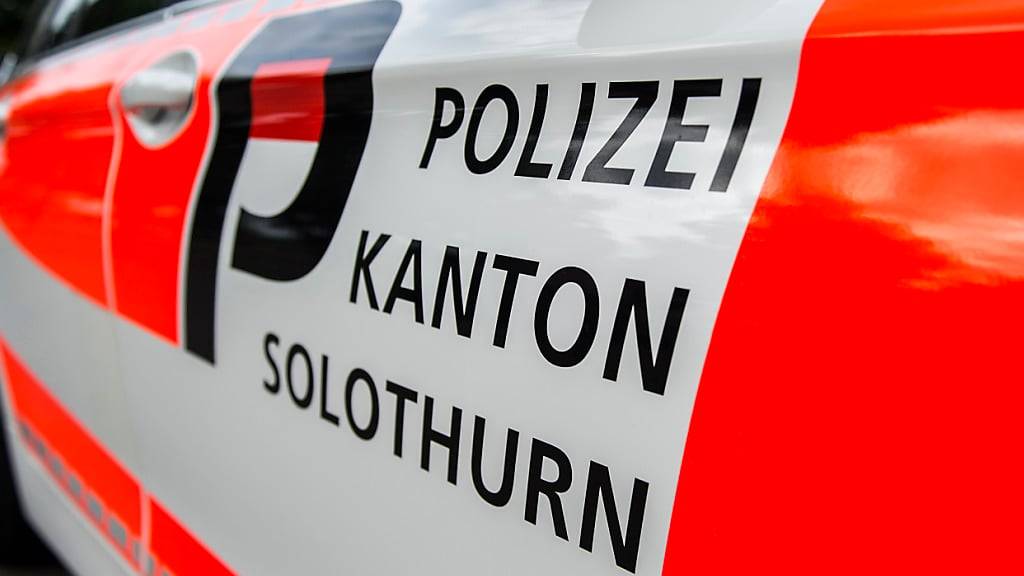Die Kantonspolizei Solothurn klärt die Umstände des Unfalls ab. (Symbolbild)
