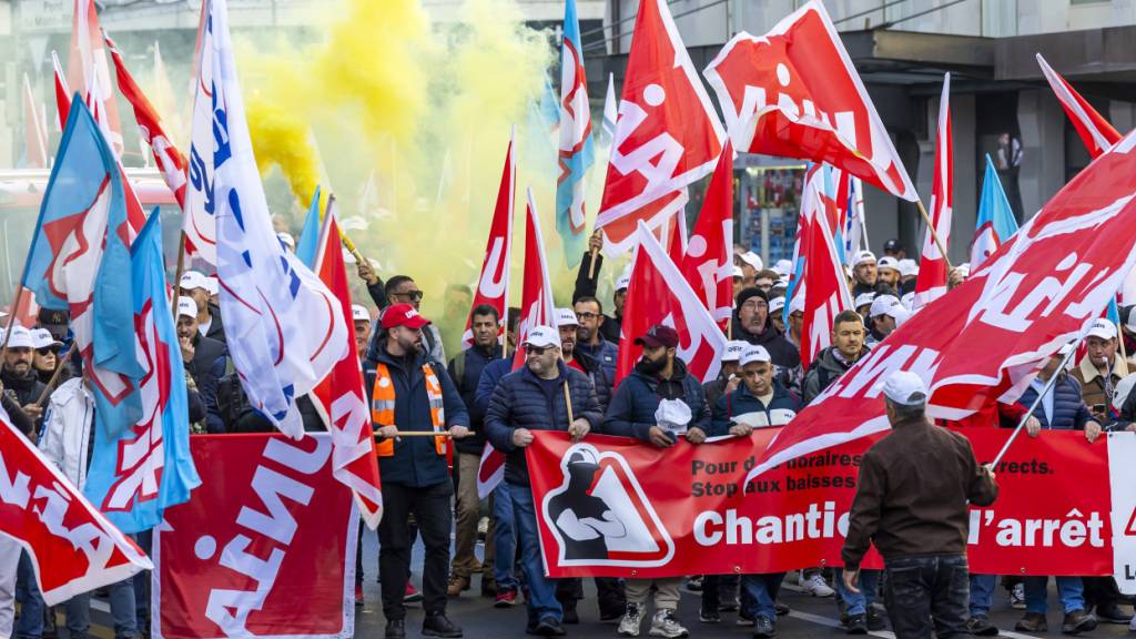 Rund 2000 Bauarbeiter demonstrierten am Montag in Genf für bessere Arbeitsbedingungen.