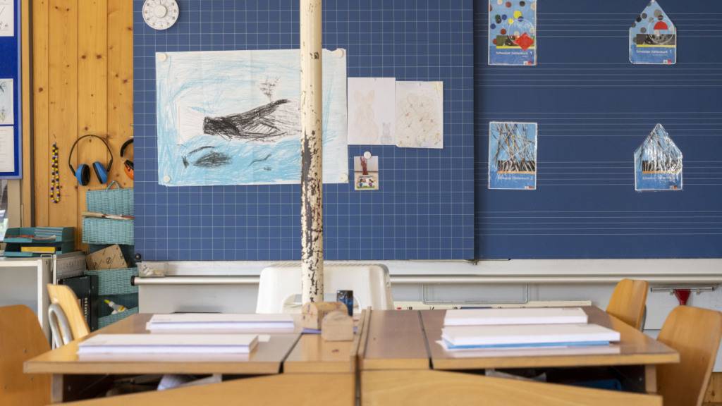 Schulleitungen werden im Kanton Schaffhausen flächendeckend eingeführt. Der Kantonsrat hat einer entsprechenden Änderung des Schulgesetzes zugestimmt. (Symbolbild)