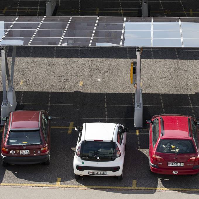 Gibt es auf Luzerner Parkplätzen bald eine Solarpanel-Pflicht?
