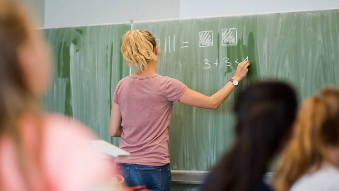 Kanton sieht Entspannung bei Lehrermangel – Zürcher Verband widerspricht