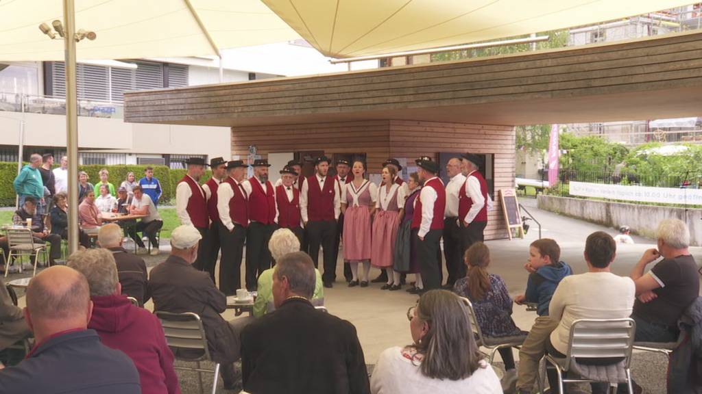 Folklore am Muttertag in Vitznau
