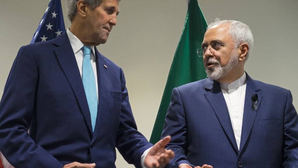 Sie treffen heute in Wieder wieder zusammen: Die Aussenminister der USA und des Irans, John Kerry (l) und Mohammed Dschawad Sarif (Archiv)