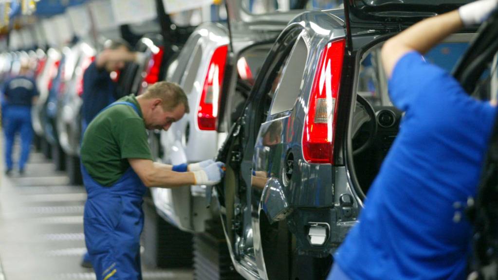 Die deutsche Industrie erwartet laut dem Dachverband BDI wegen der Coronakrise eine starke globale Rezession. Darunter leidet nicht zuletzt die deutsche Autoproduktion. (Archivbild)