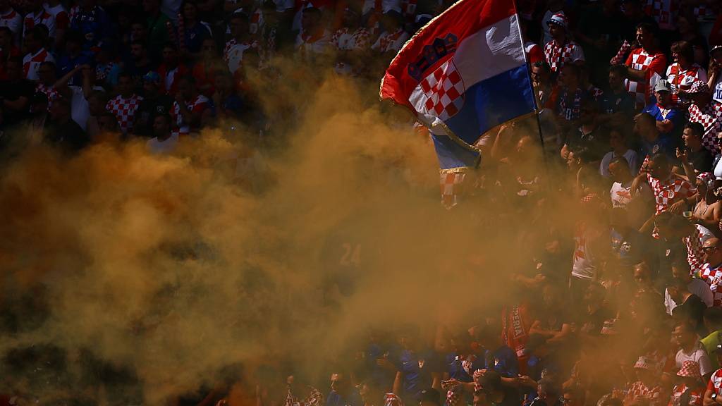 Im Spiel zwischen Kroatien und Albanien sollen sich die Fans nicht immer würdevoll verhalten haben