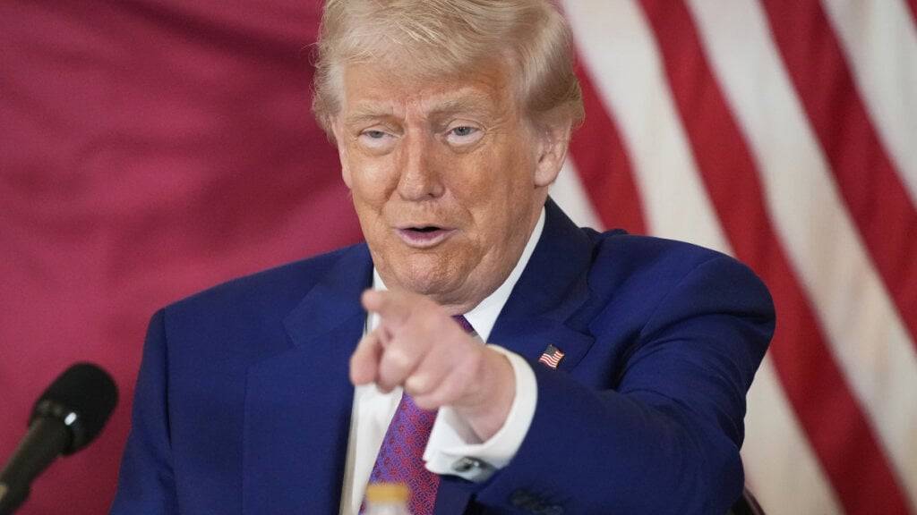 Donald Trump schürt bei seinem Besuch in Katar Hoffnungen auf eine weitere Einigung im Handelsstreit.
