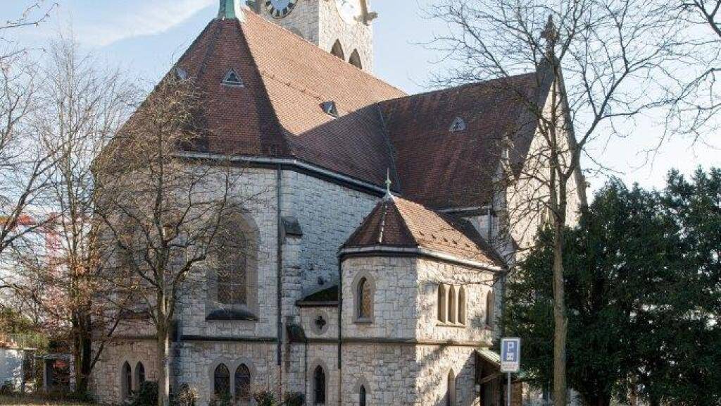 Einbau von Schulbibliothek und Mensa in Wipkinger Kirche