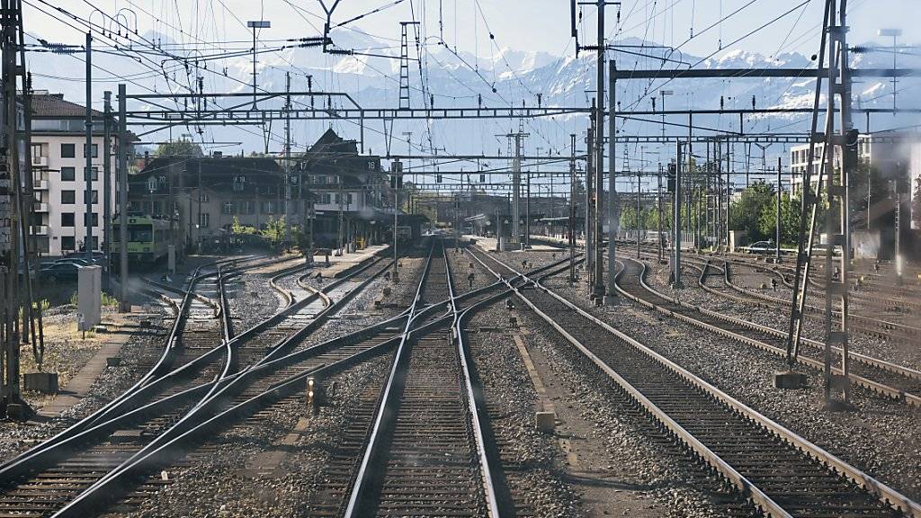 Bremsspuren im Schienenverkehr: Erstmals seit 2014 haben Reisende im Quartalsvergleich weniger Kilometer im Zug zurückgelegt als im Vorjahr