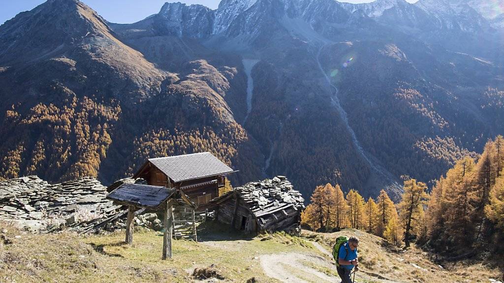 Der alpine Tourismus befindet sich ein einer Krise. Die Schweizerische Arbeitsgemeinschaft für die Berggebiete (SAB) und der Schweizer Tourismusverband (STV) fordern daher eine Task Force auf Bundesebene. (Symbolbild)