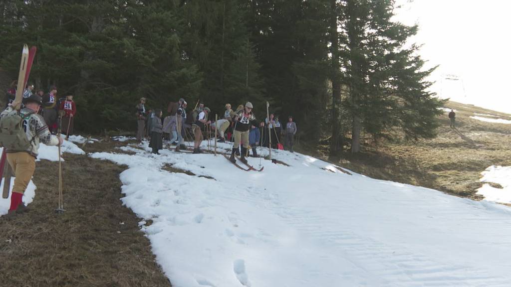 Nostalgie-Skirennen Sattel