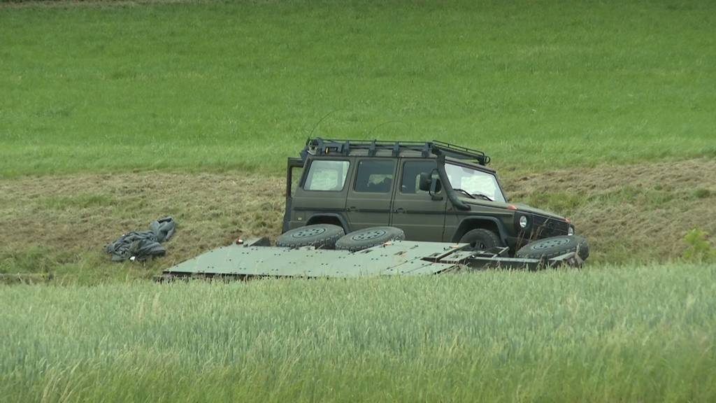 Militärfahrzeug kippt bei Übung in Solothurn – neun Personen verletzt