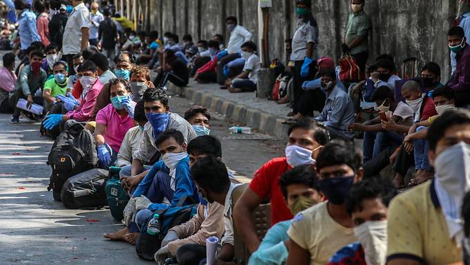 Indien nutzt Sonderzüge für Millionen gestrandete Wanderarbeiter