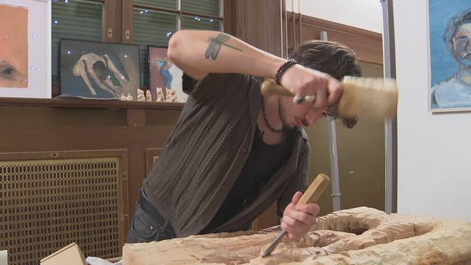 «Bewegung und Stillstand»: Bildhauer stellt Skulpturen in St.Galler Tonhalle aus