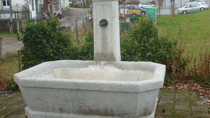 Brunnen wird nach Streit zurückgebracht